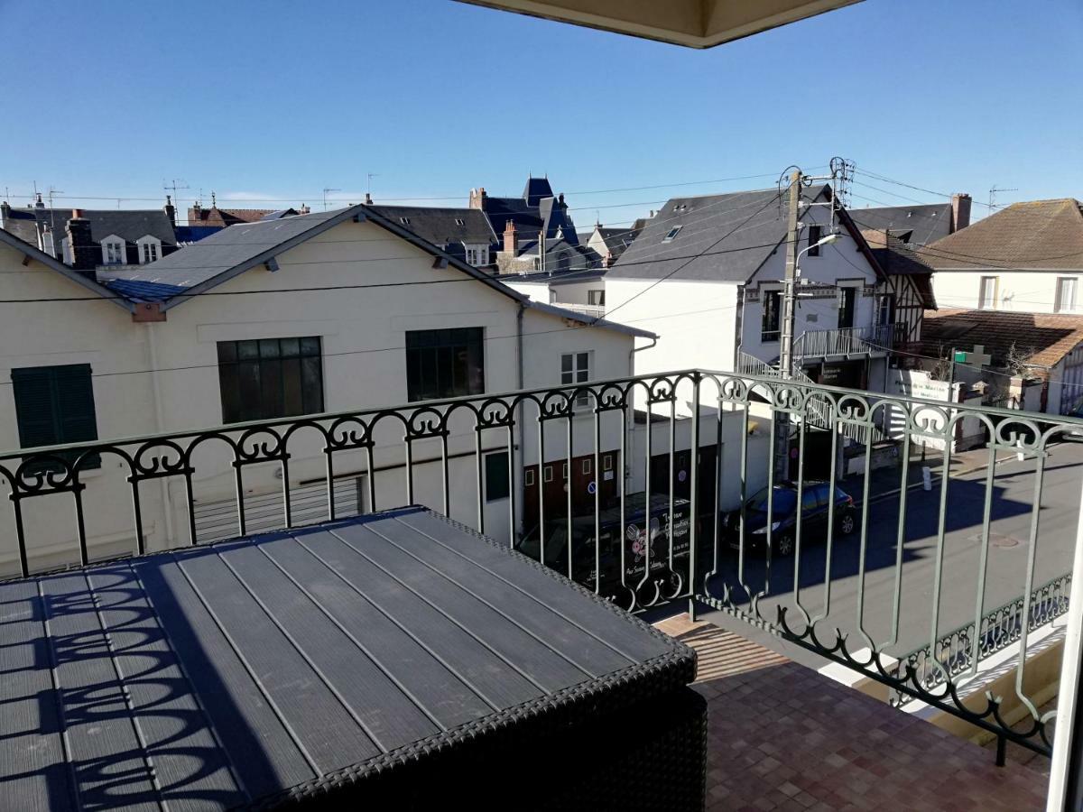 Cabourg - Hyper Centre, Plage 외부 사진